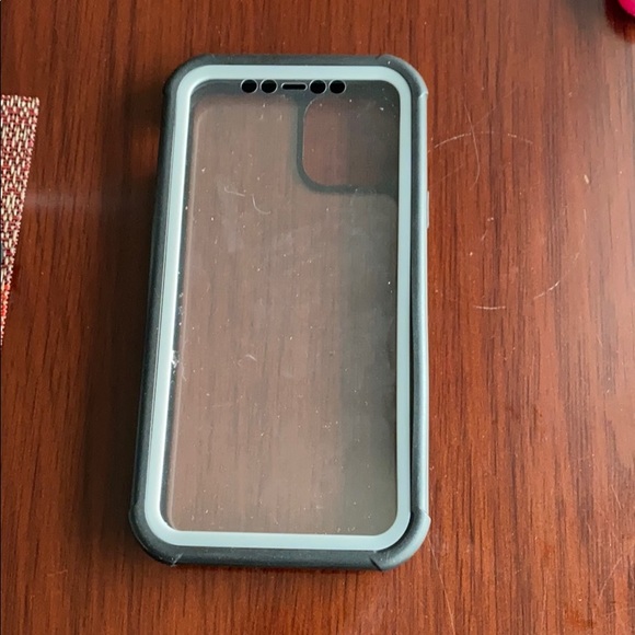 IPhone 11 Pro case - Picture 2 of 4